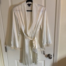 Vintage NWT 90  s Jones New York Bridal Satin Robe With Lace Sz Small/Med Cream