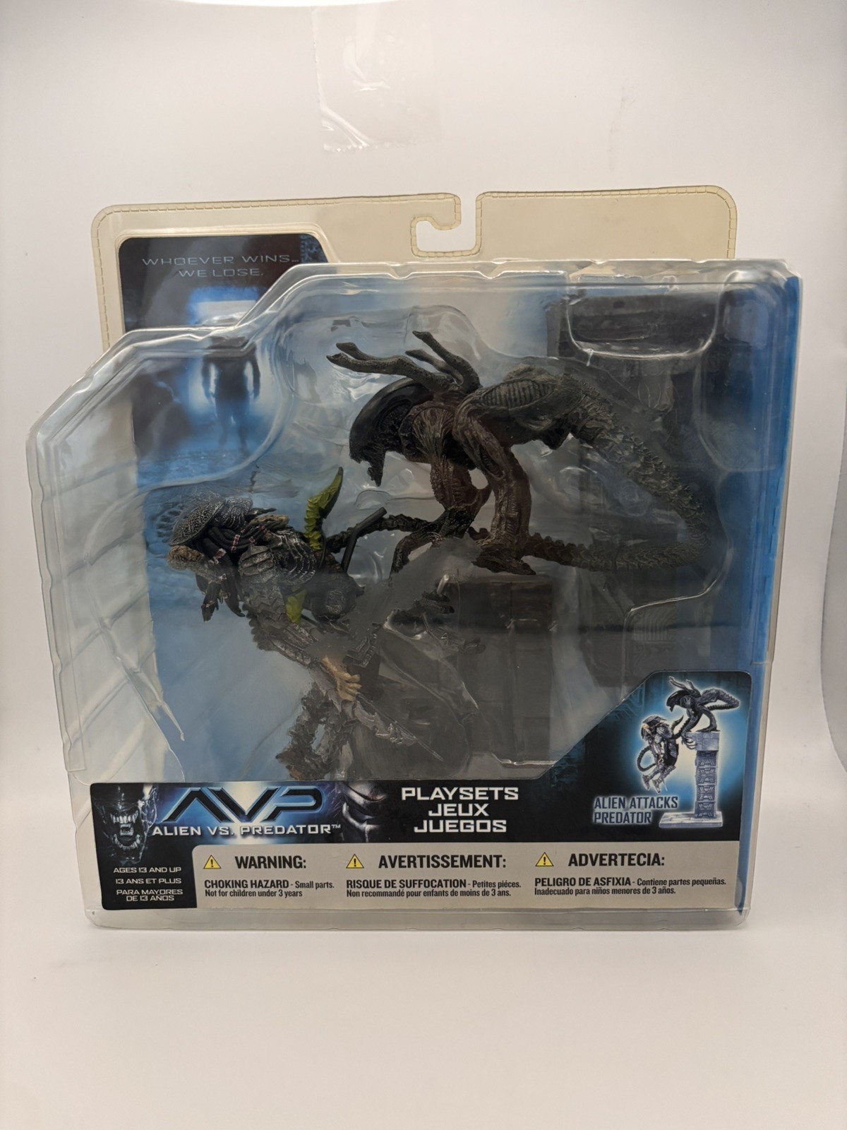 Mcfarlane Toys Alien vs Predator Alien Attacks Predator Playset READ DESCRIPTION