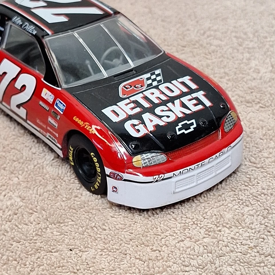 Mike Dillon Chevrolet 1995 Nascar 1/24 DieCast Racing Champions No Box - Image 4 of 4