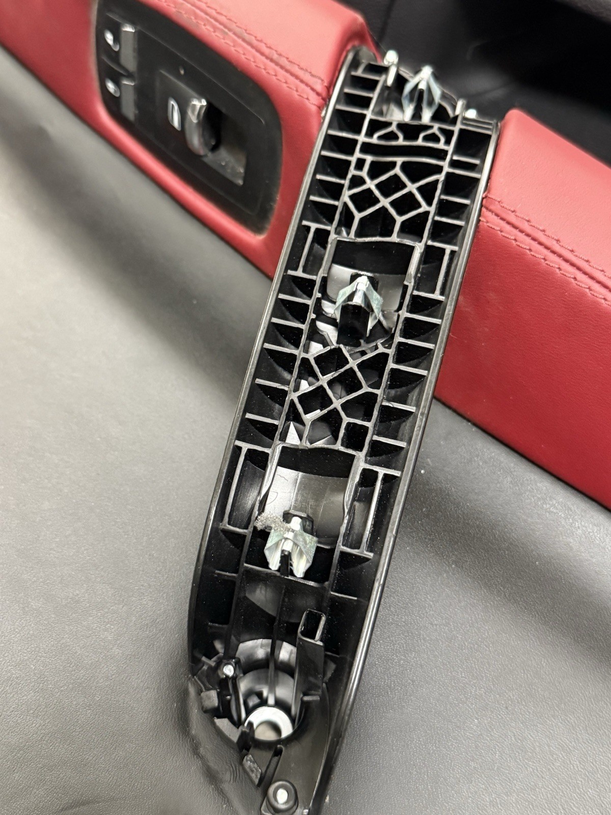 2014-2017 Maserati Ghibli Right ( Passenger ) Rear Door Panel