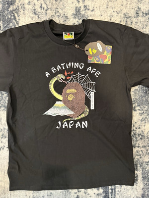 A Bathing Ape Graphic Print Black Cotton Men's T-Shirt Size S Jersey Crew