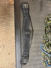 Showmaster Memory Foam Filled Dressage  girth, Black,32”.(ref. 441B)