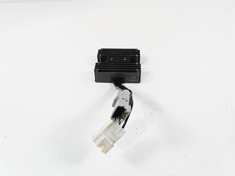 Suzuki M109R VZR1800 2014 Boulevard rectificador regulador de voltaje 32800-10G30 Foto 2 de 4