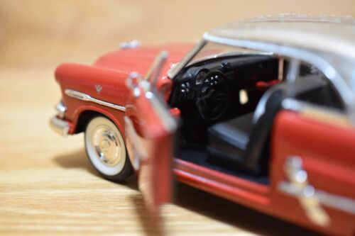 Welly Car 1953 Ford Victoria 1:25 In Box - Picture 6 of 12