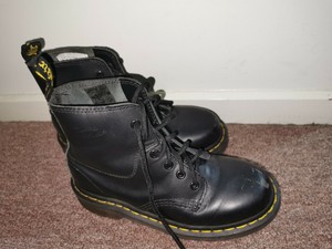 size 3 doc marten boots