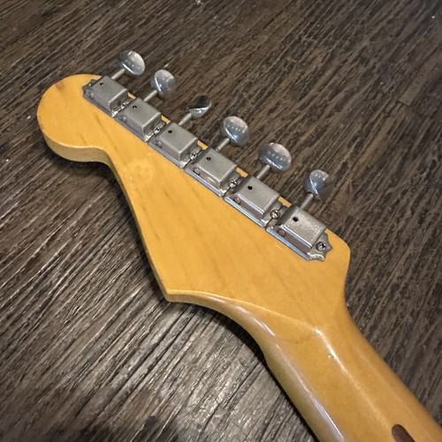 Fender Japan ST-57 CAR Stratocaster Candy Apple Red Made in Japan 1995-1996 - Picture 11 of 11