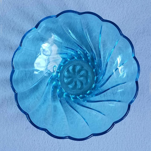Vintage Hazel Atlas blau Capri Muschel Wirbel Glas Schüssel 9" - Bild 3 von 4