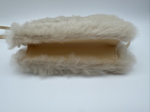 Off White Handtasche Leder Lammfell Jitney 0,7 Designer Atemberaubend Verpackt Neu UGG - Bild 7 von 19