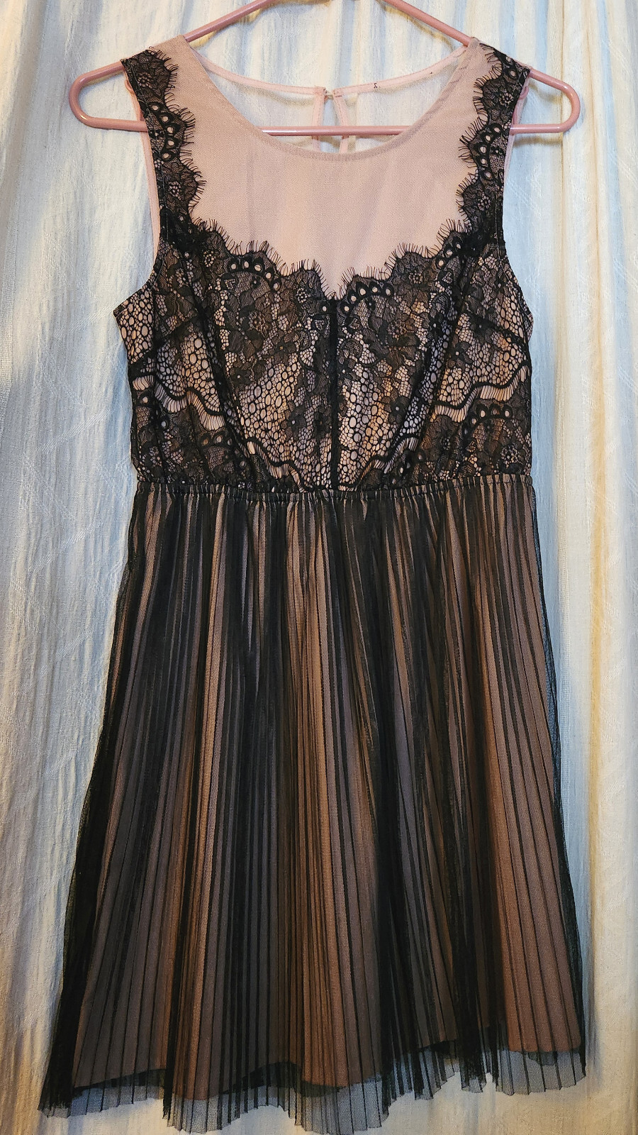 Picture 1 of 11