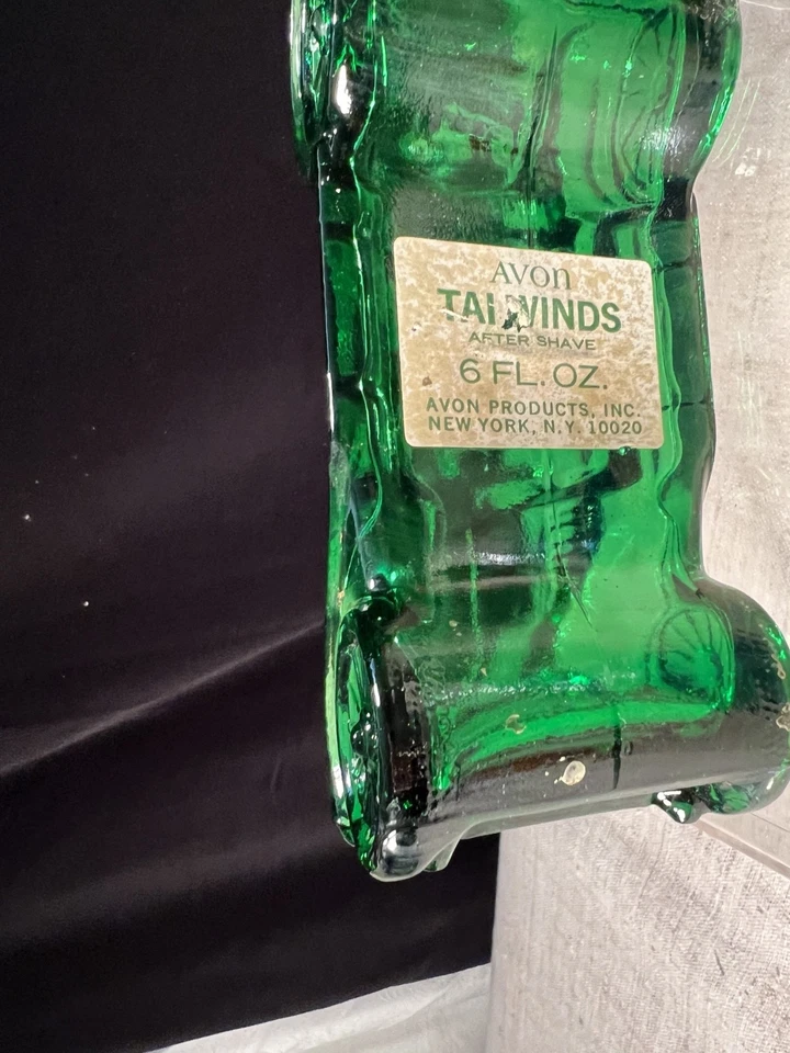 Lot of 7 Vintage Avon Car and TractorCologne Bottles-Collectible- empty - Image 3 of 4