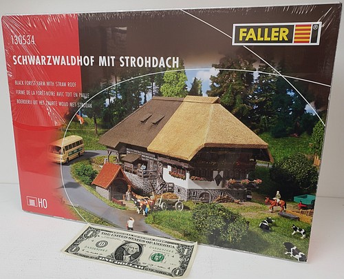 KIT FALLER para Marklin 130534 HO escala 1/87 casa de campo Selva Negra con techo de paja | Zustand: New