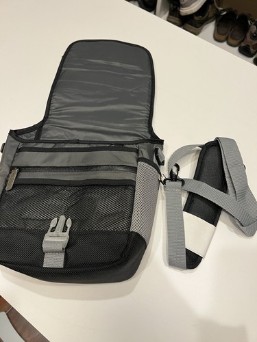 NEW Case Logic Bag TSC5 Camcorder Compact Digital Camera Multi Use NOS Vintage - Picture 3 of 12