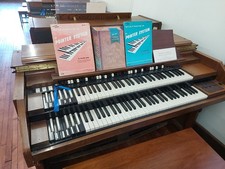 Hammond RT-2 Organ, serial #1368, walnut finish, 1949-1955, Local Pickup Only