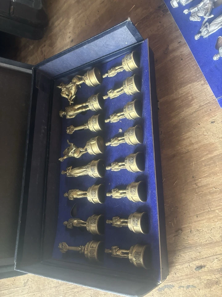 Edição II Conjunto de Xadrez Série de Colecionadores Napoleão Bonaparte 1966 (Completo) - Imagem 2 de 3