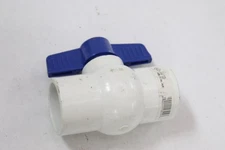 Ball Valve w/ Blue Handle PVC 1-1/4" 02939122L