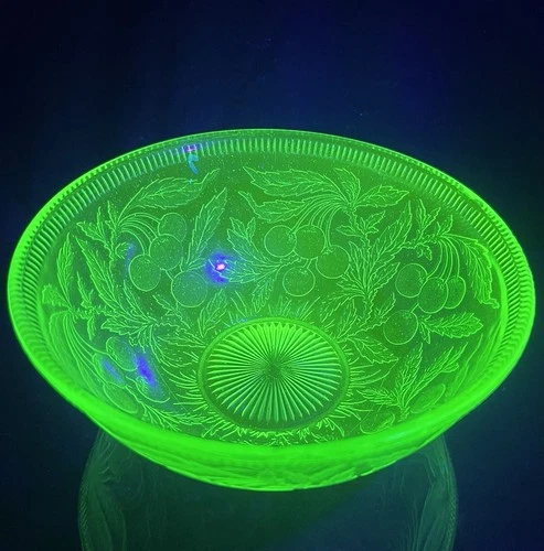 Vintage U S Glass Depression Green Bowl Cherry Berry Pattern