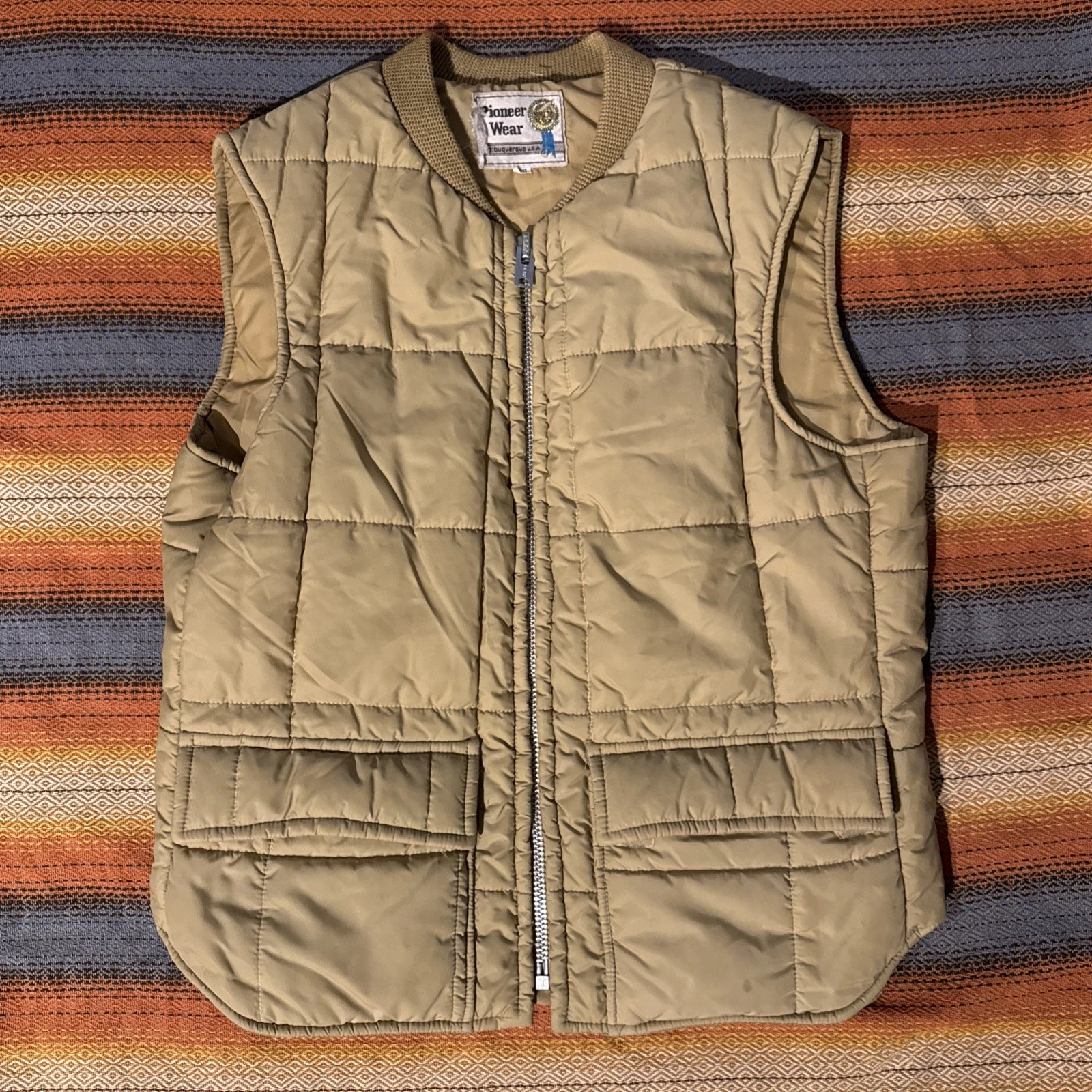 Vtg 70s 80s Pioneer Wear Gold Down Full Talon Zip Vest Puffer Goose Sz 40 USA