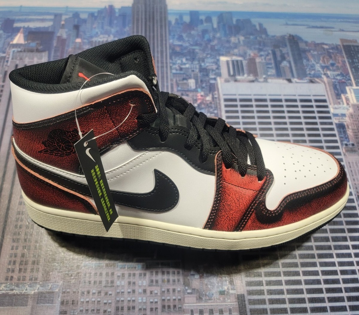 Nike Air Jordan 1 Mid SE Wear-Away Black/Infrared 23 Mens Size 13