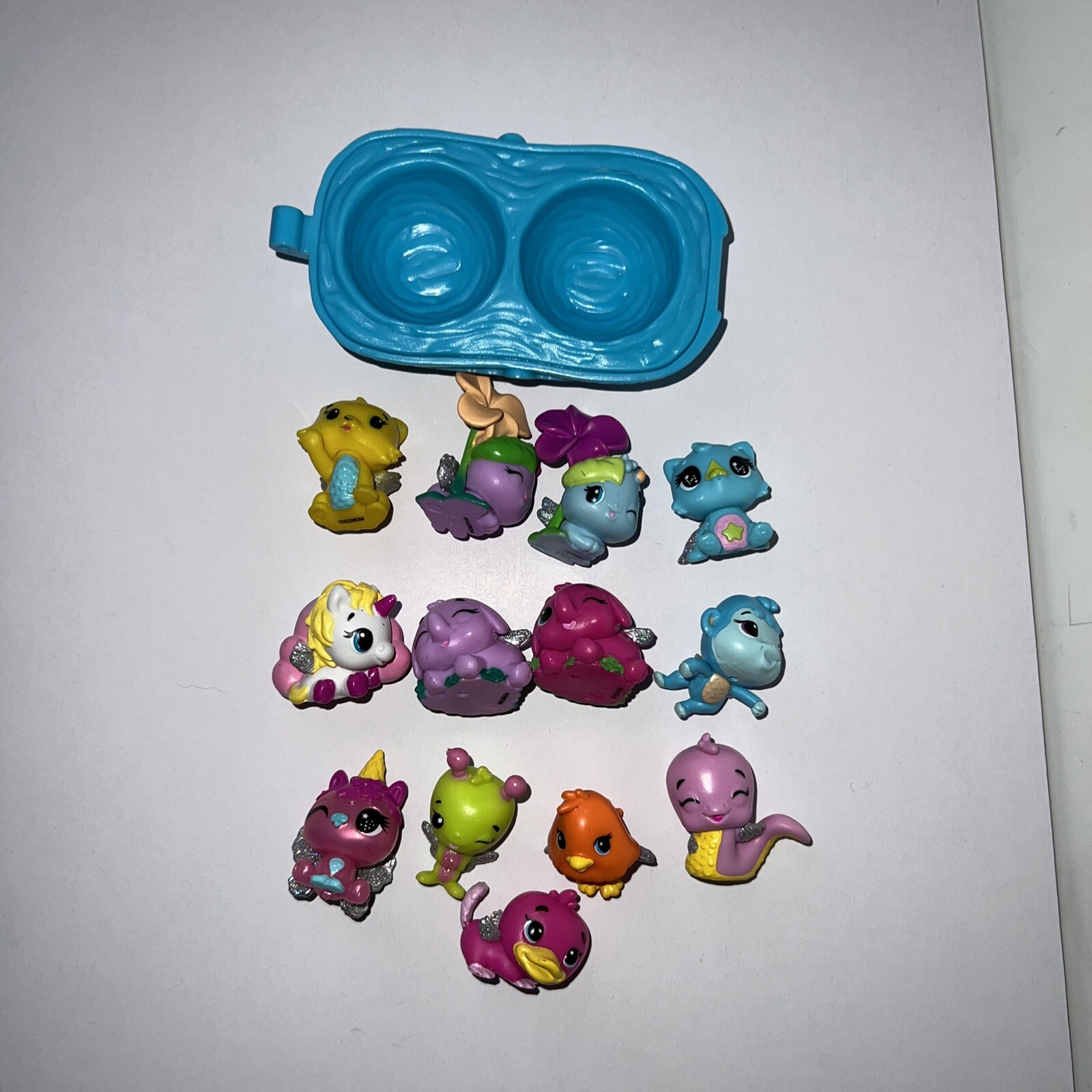 Hatchimals Colleggtibles 14 Lot