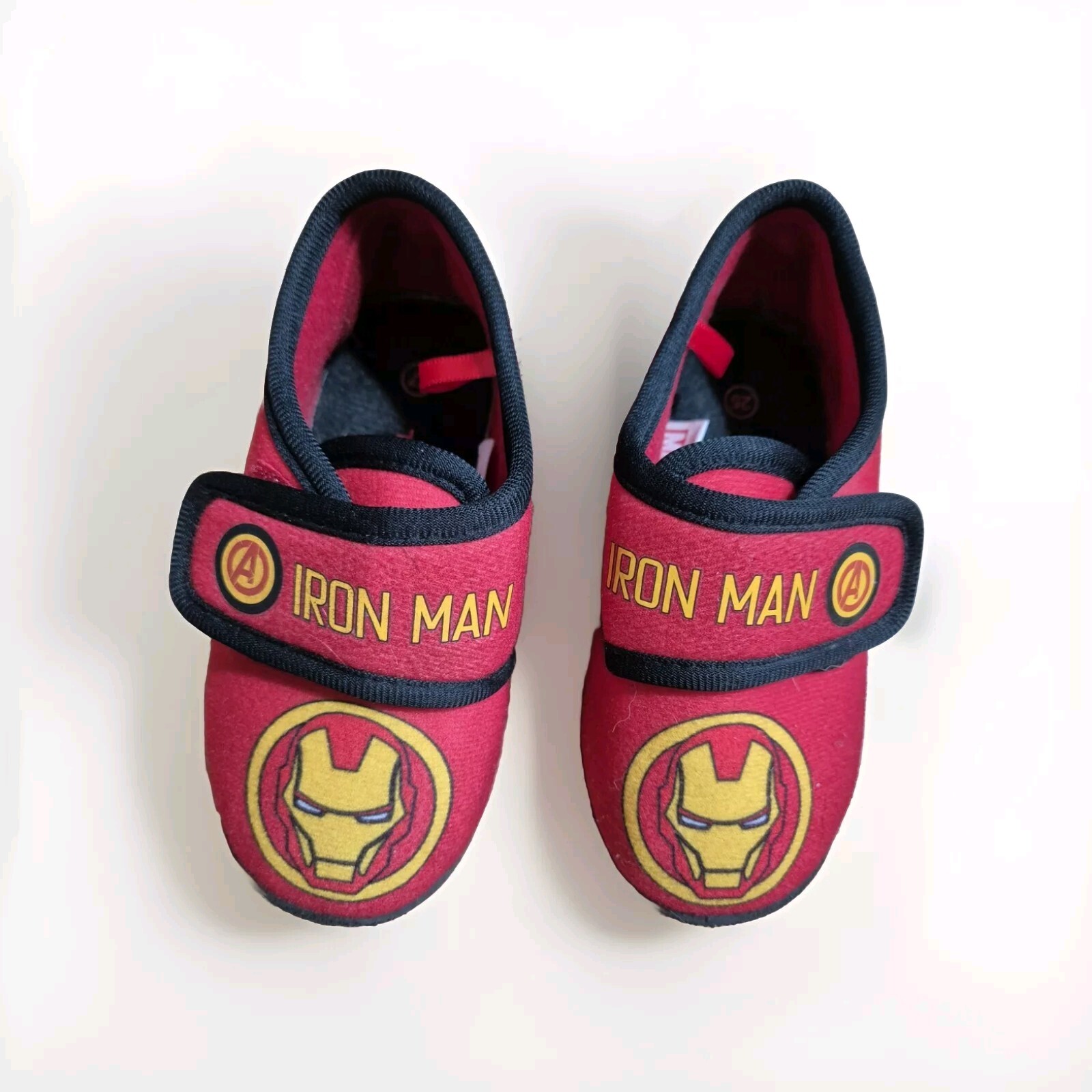 SAOLA Pantofole Ironman Marvel rosse bambino suola grip Regno Unito bambino taglia 7 EU 27