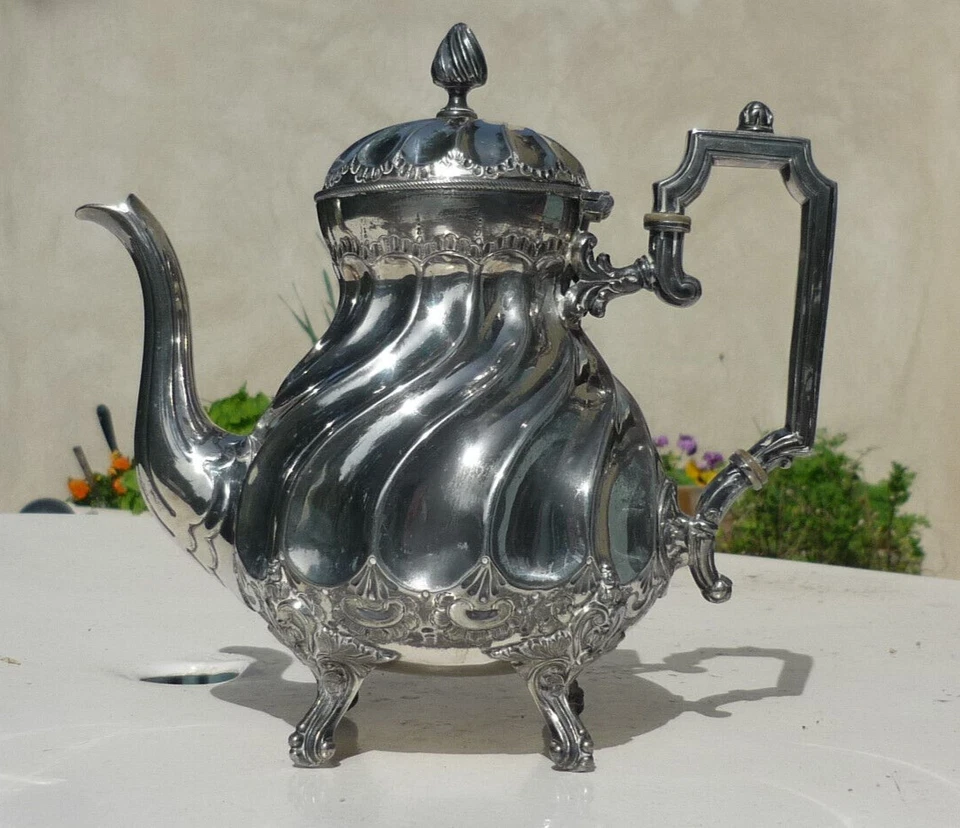 Cafetière ancienne en métal argenté - James Deakin & Sons - XIXe - Photo 3/4