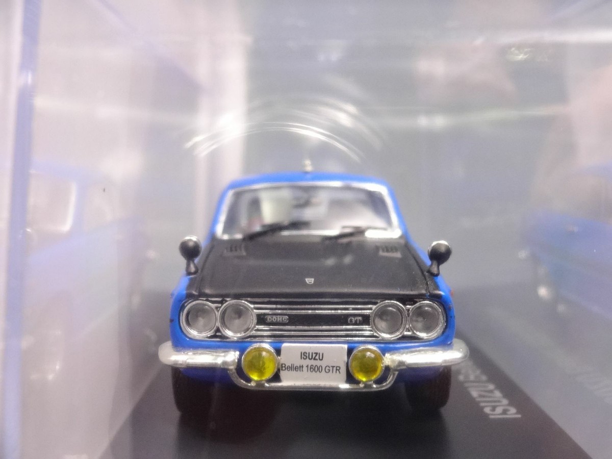 Isuzu Bellett 1600 GTR 1969 Blue 1/43 Scale Box Mini Car Display