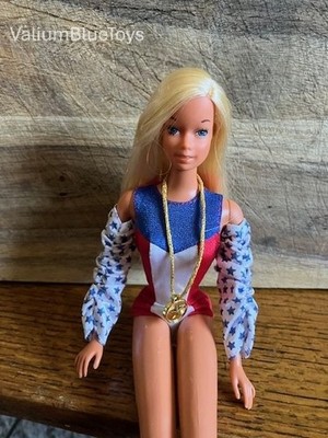 Barbie Gold Medal Doll 2016 : 1186 MJ Mattel