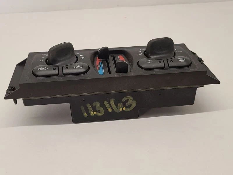 Chevrolet Impala 2004-2005 control de temperatura doble zona Opt CJ3 Foto 4 de 4