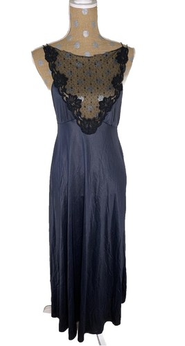 Vintage JC Penny Nightgown Women Long Dress Lace Whimsigoth Vamp Grunge  Small