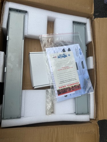 Tripp Lite Smart1500RMXL2UA-Open Box-With Batteries And Net Card - Picture 2 of 10