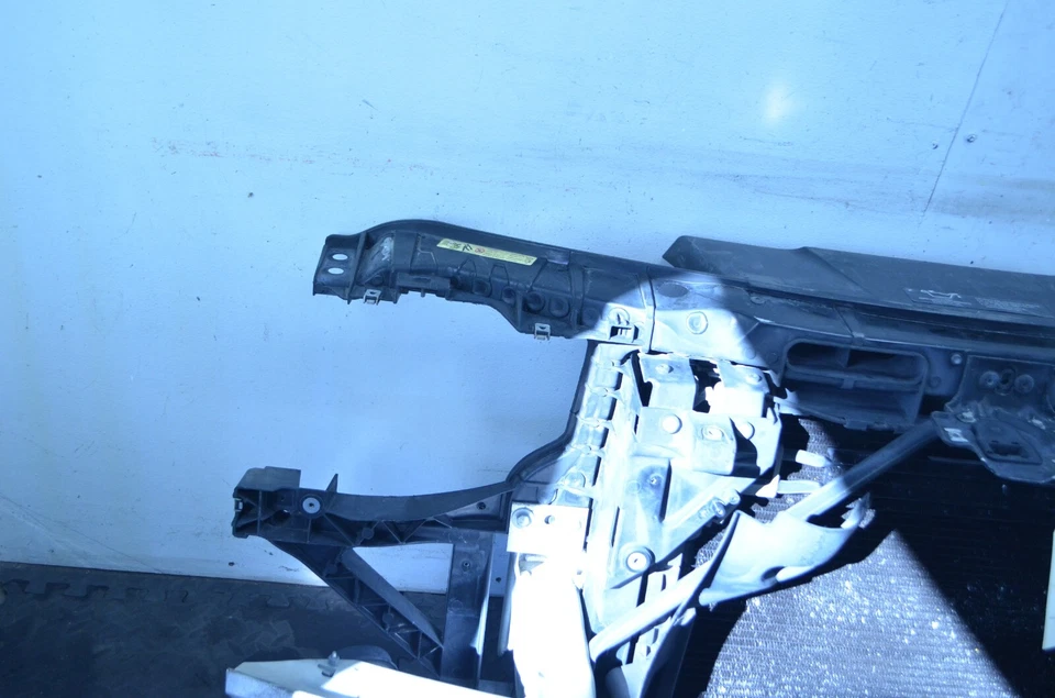 04-06 BMW E83 X3 M54 3.0L RADIADOR REFRIGERANTE VENTILADOR CUBIERTA REFUERZO SOPORTE OEM Foto 3 de 4