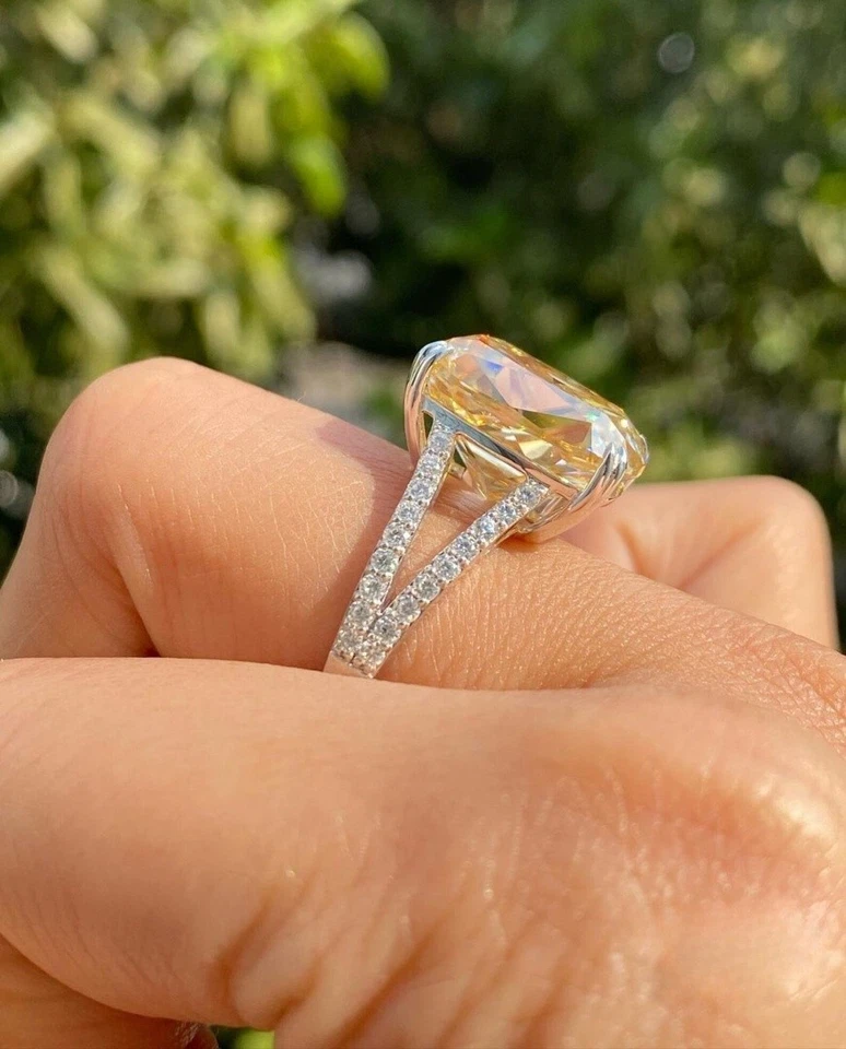 Anillo de diamantes de zafiro amarillo natural corte cojín de 12,50 quilates de oro blanco de 14 quilates talla 7 Foto 3 de 4
