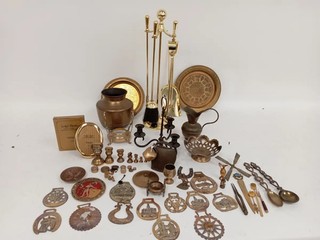 Large Mixed Brassware Job Lot Trays Horse Brasses Candlesticks 9.1kg
