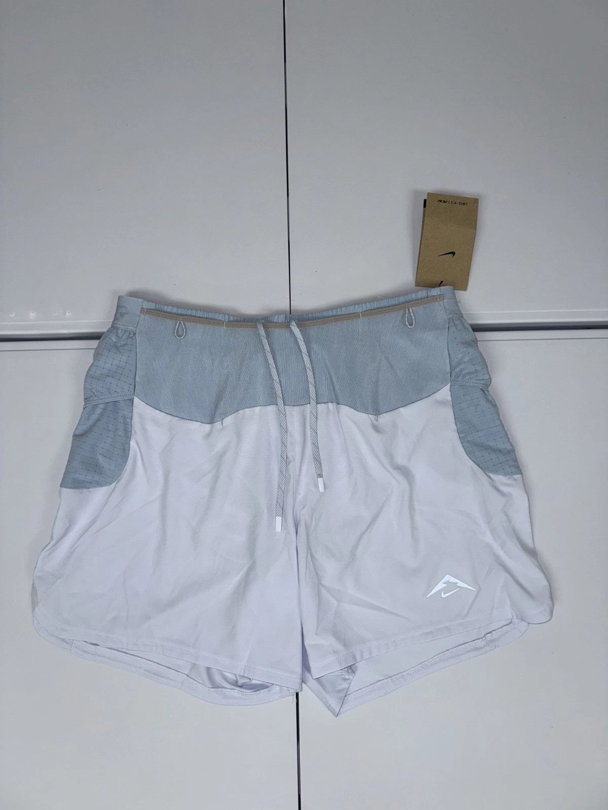 Nike Trail Dri-Fit ADV Second Sunrise 5" Running Shorts Men's L NWT HJ3572-085