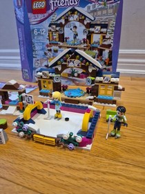 Lego FRIENDS Snow Resort Ice Rink Set 41322 100% Complete.  Box damaged a bit.