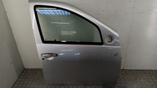 Porte avant et accessoires Dacia SANDERO