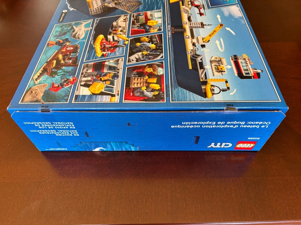 LEGO CITY: Ocean Exploration Ship (60266) - NEW & SEALED - Image 3 of 4