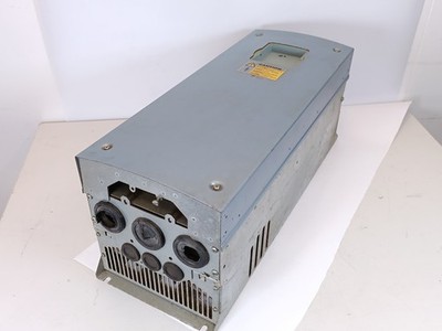 Vacon / Danfoss NXS00875A5H0SSSA1A2000000 87A, 380-500V Three Phase AC Drive