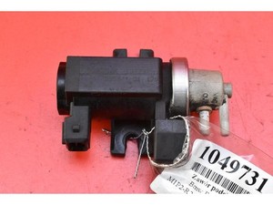 BMW 7 F01 F02 F03 F04 2010 Vakuumventil Unterdruckventil Magnetventil 70088704