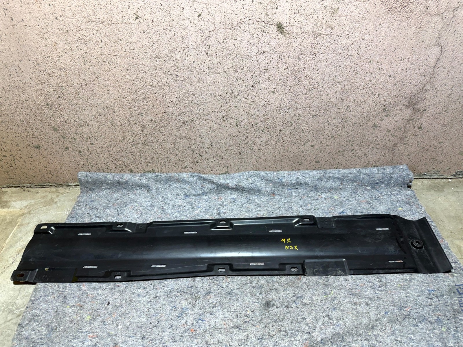 EB1420 1991 91 ACURA NSX UNDERBODY COOLANT LINE PIPE LINE COVER