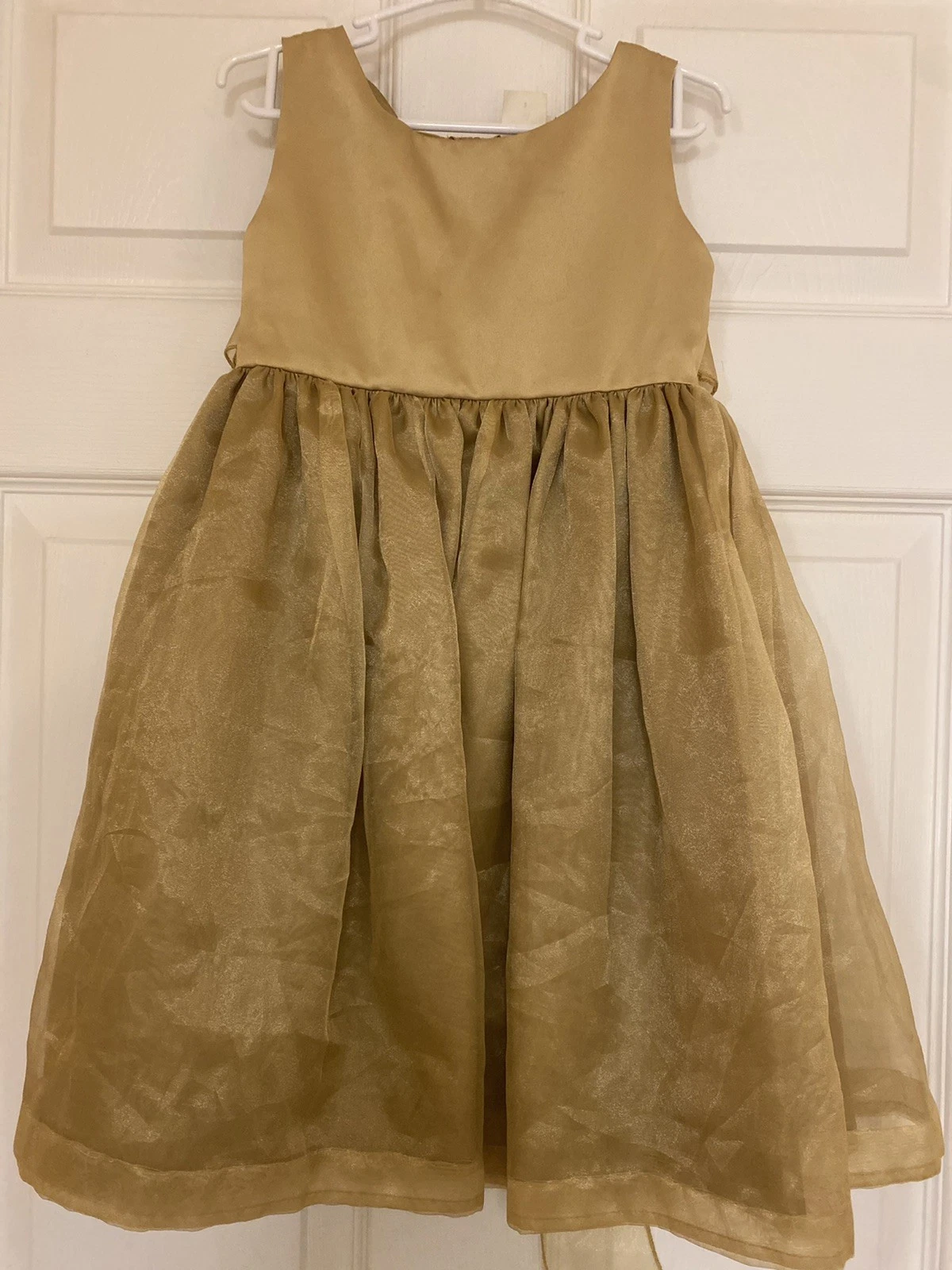 Toddler Girls Gold Formal Dress Gown Tulle Holiday Party Flower Girl Black Tie 8
Opens in a new wind
