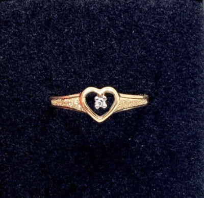 1.08CT Round Simulated Diamond Pretty Heart Proposal Ring 14K Yellow Gold Plated