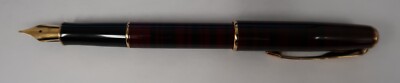Parker Sonnet Fountain Pen Deep Red  Lacquer Stripes & Gold Medium Pt New In Box