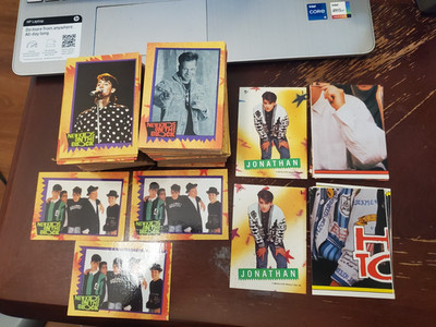 1989 TOPPS NEW KIDS ON THE BLOCK NKOTB COMPLETE 264 & 22 STICKER VARIATION SET