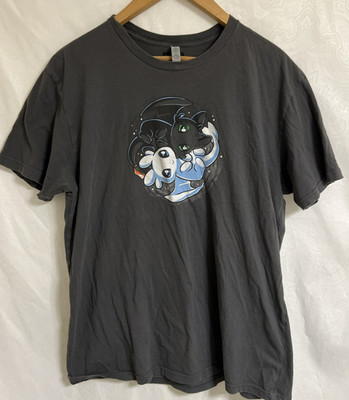 XL Teeturtle Dreamworks How To Train Your Dragon Toothless & Light Fury T-Shirt