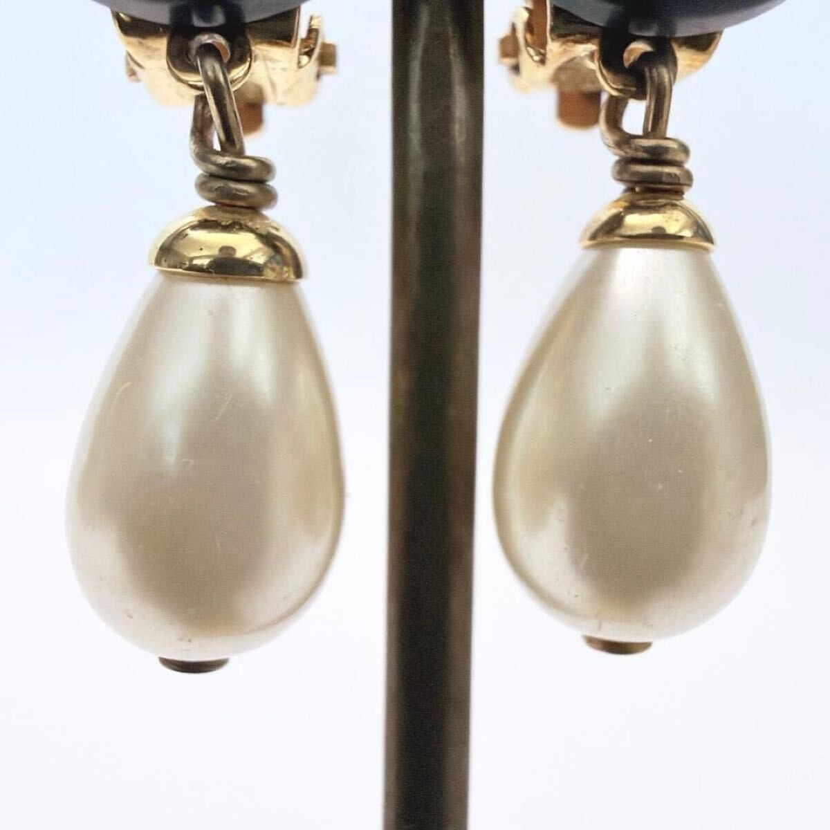 CHANEL Coco Mark Swing Pearl Earrings, 96P, Gold and Black Women's Accessories thumbnail 5