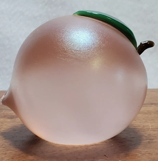Orient & Flume Iridescent Art Glass Peach Paperweight Signed EUC - image 2 of 4