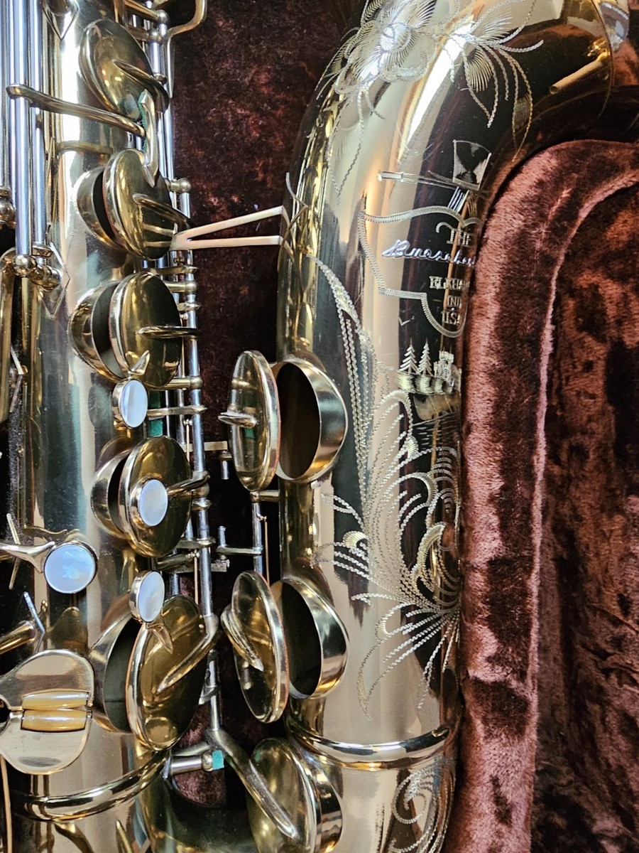BEAUTIFUL BUESCHER TOP HAT & CANE TENOR SAXOPHONE - STUNNING