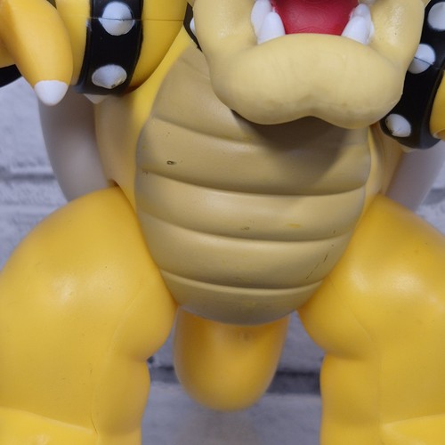Modellino Super Mario Bowser 6" snodato posabile con Bob-Omb ufficiale Jakks - Foto 5 di 21