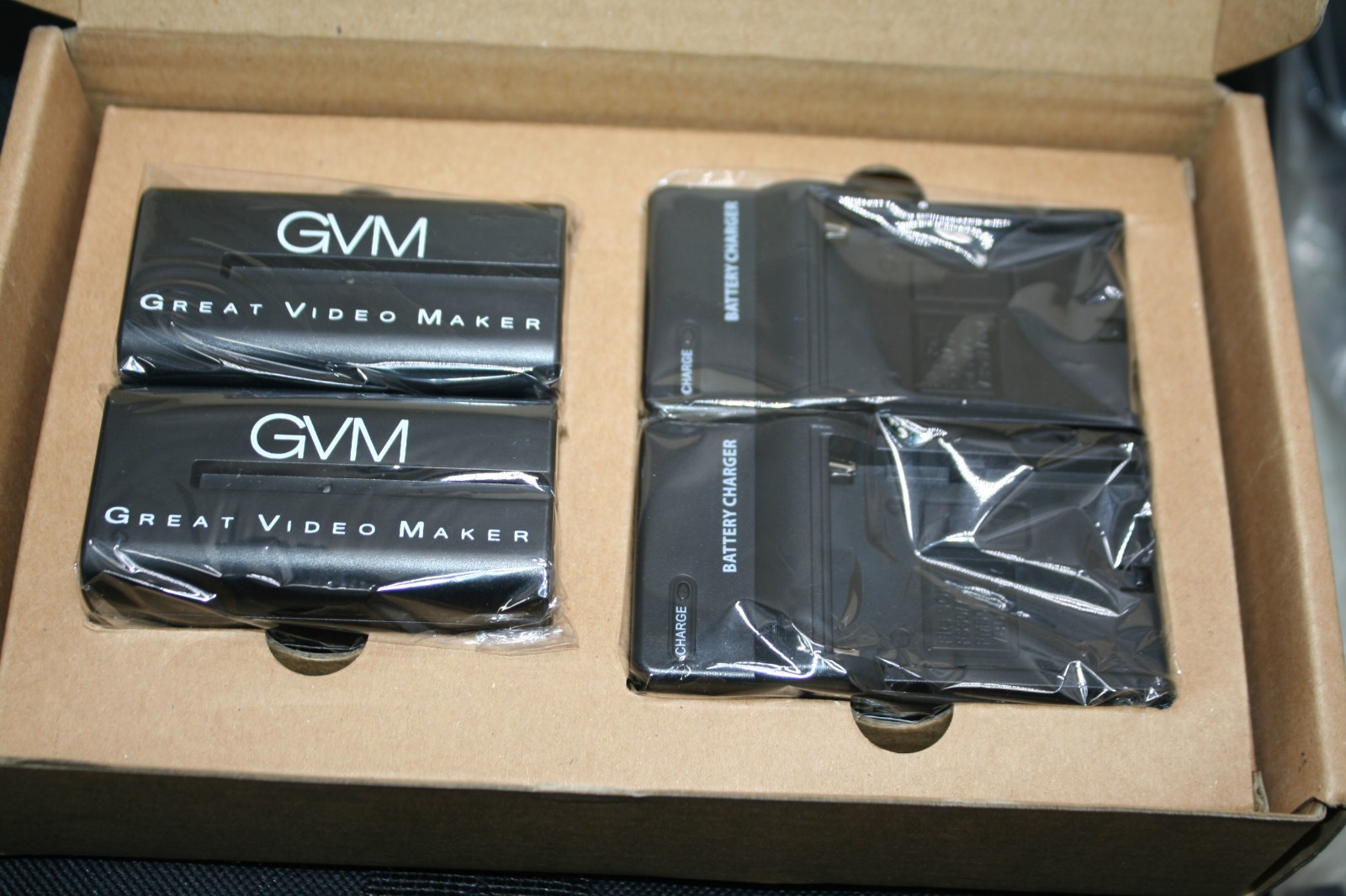 GVM Y60D256 14" 60W Bi-Color Soft LED Edge Video Light with Batteries NEW